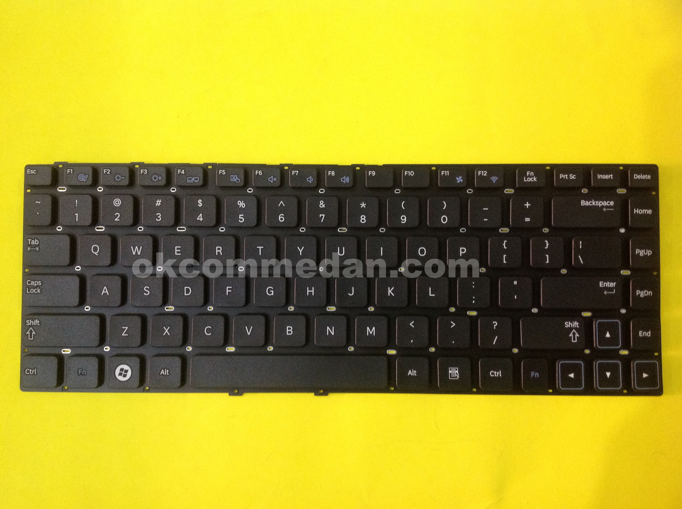 Keyboard untuk Laptop Samsung NP355V4X