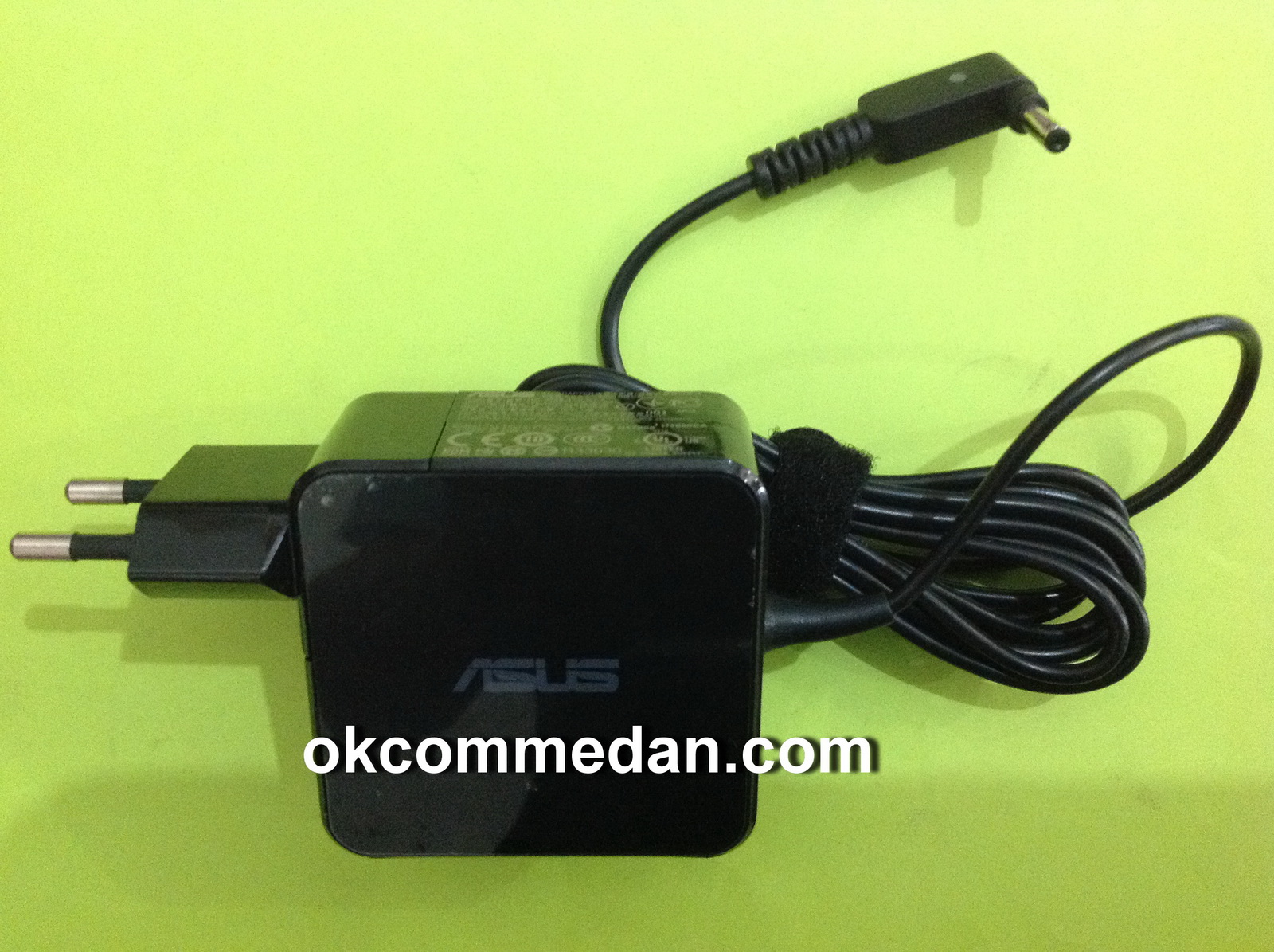 adaptor asli notebook asus 19v 2.37a